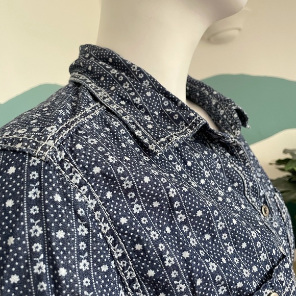 SEVEN 7 chambray button down | Size 18-20 | Mint condition | Only worn once - Picture 4 of 5